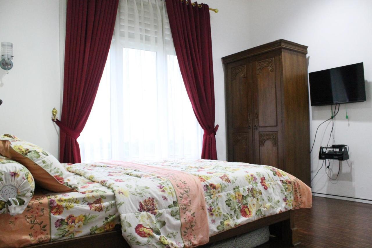 Villa Bukit Berkat Bogor Luaran gambar