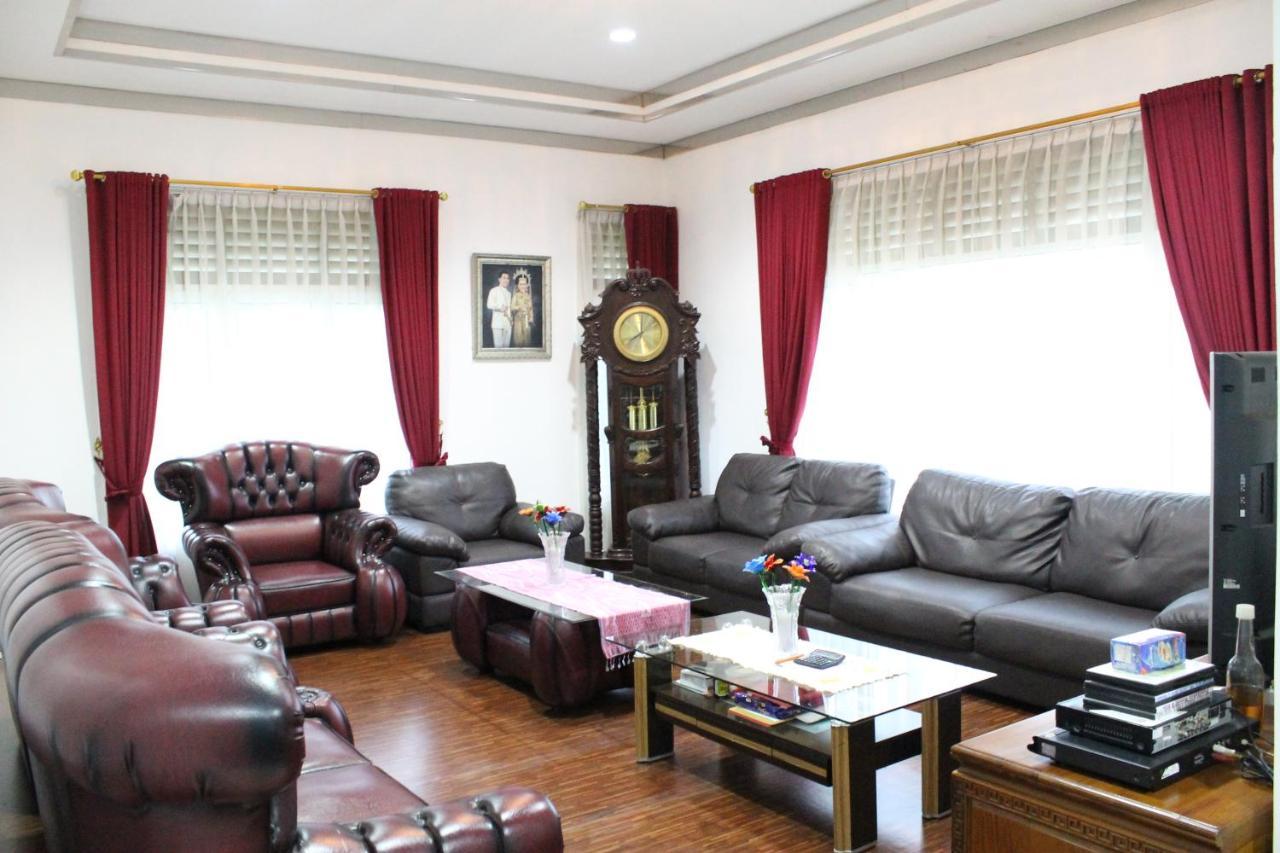 Villa Bukit Berkat Bogor Luaran gambar